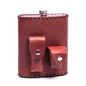 Фляга походная 0,56 л в оплетке из натуральной кожи с ножом и стопками, арт.562ФК-КОР Фляга походная 0,56 л в оплетке из натуральной кожи с ножом и стопками, арт.562ФК-КОР