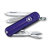 Нож-брелок VICTORINOX Classic SD Colors "Persian Indigo", 58 мм, 7 функций, полупрозрачный индиго Нож-брелок VICTORINOX Classic SD Colors "Persian Indigo", 58 мм, 7 функций, полупрозрачный индиго
